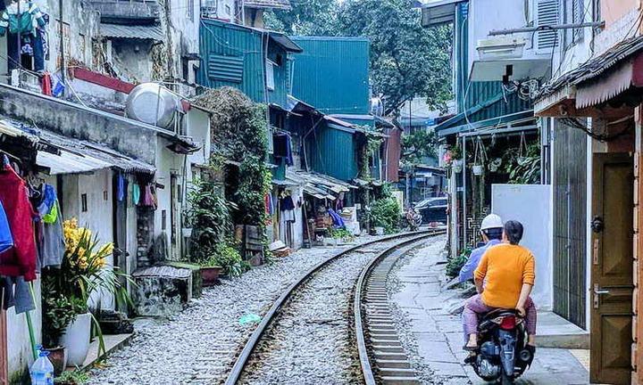 Hotspot Matrix: Biến 3 kiểu giày